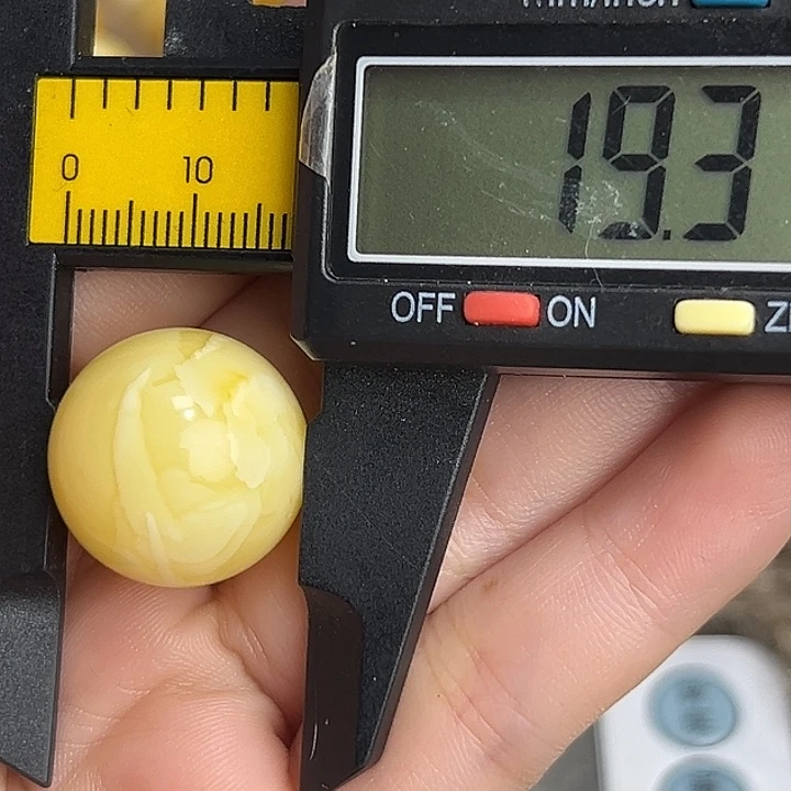 蜜蜡未镶嵌裸石蜜蜡405