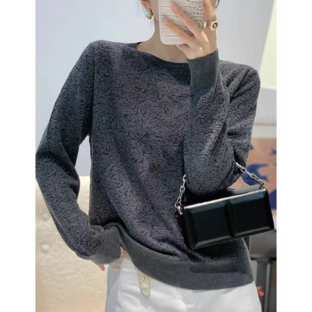 丽姐家~玫瑰长袖网红时尚百搭羊绒镂空圆领上衣