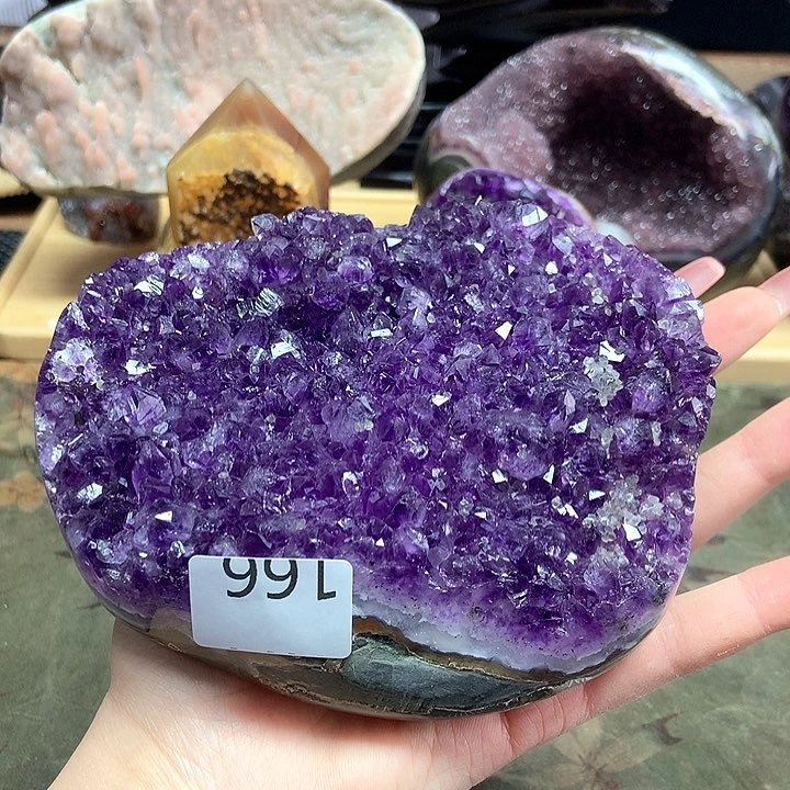 紫晶大型摆件（非配饰）未镶嵌