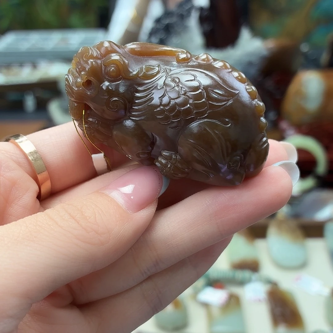 颈饰未镶嵌和田玉新疆老红糖 大貔貅