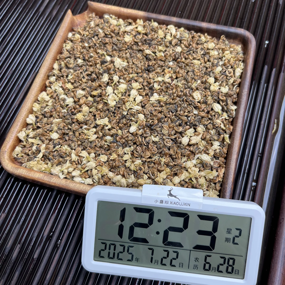 茉莉手工奶螺  ② 小鹿收茶 头春头采 茉莉红茶 云南滇红 7月22/2