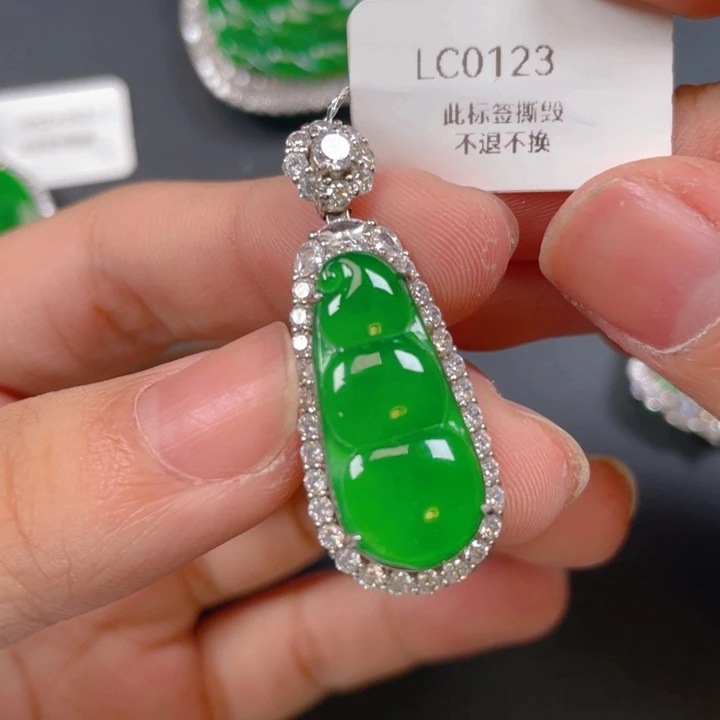 【闪购商品】颈饰银S925镶嵌翡翠翡翠