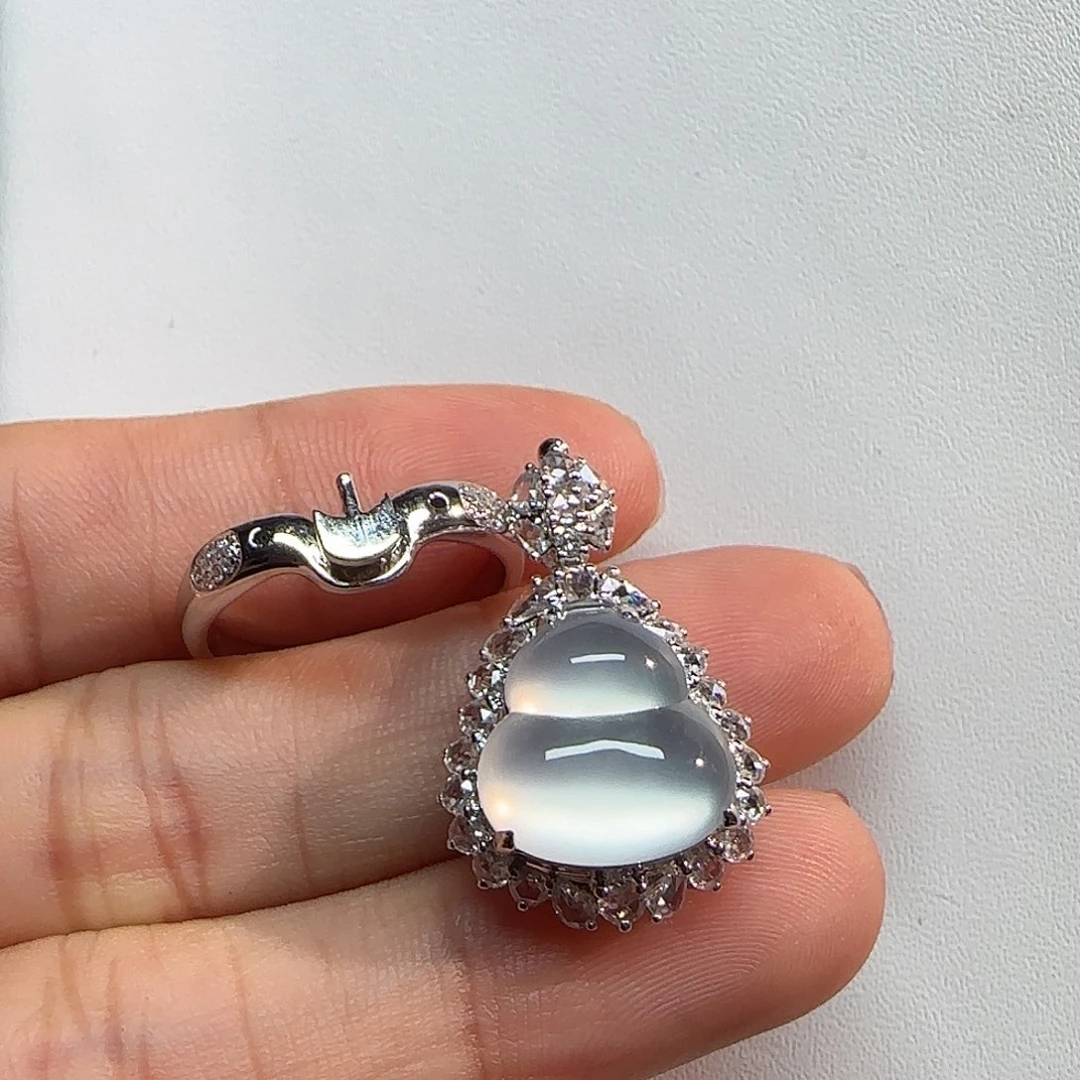 翡翠戒指18K金镶嵌葫芦两用