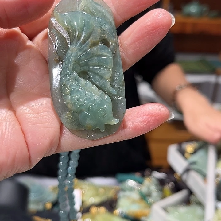 未镶嵌岫玉毛衣链