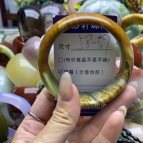 未镶嵌手镯石英质玉