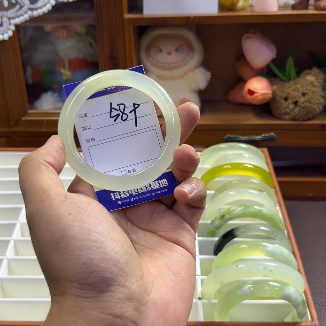 未镶嵌蛇纹石玉手镯618