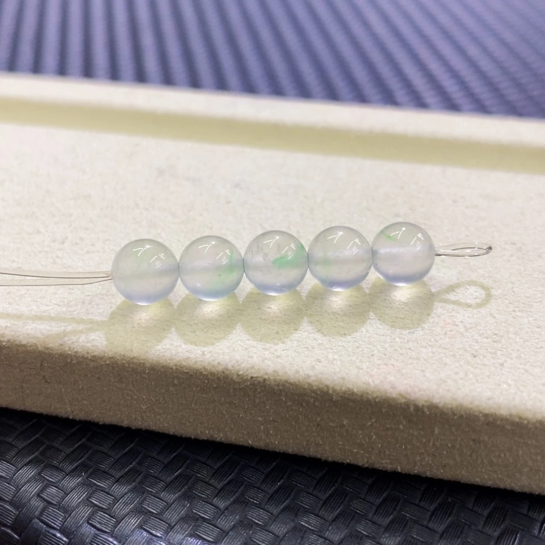 翡翠未镶嵌挂件卡6冰玻金丝绿