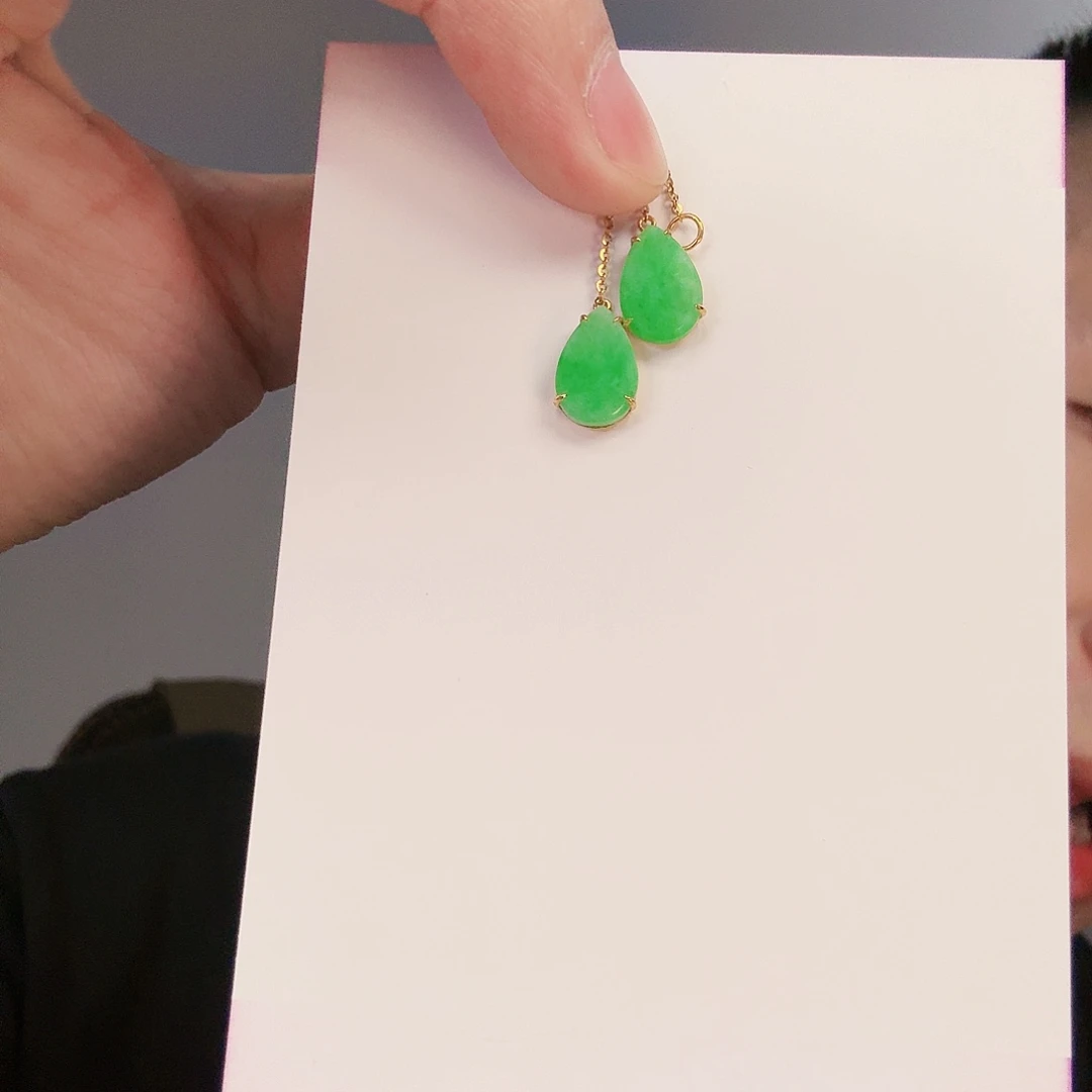 翡翠颈饰18K金镶嵌一对