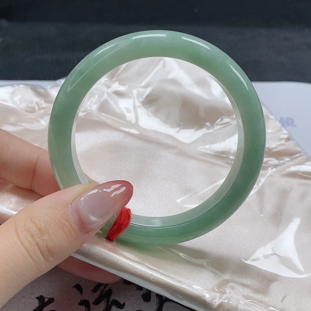 【闪购商品】翡翠手镯未镶嵌328号