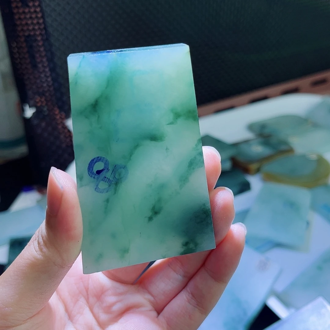 未镶嵌定制翡翠三*