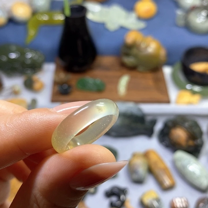 蛇纹石玉未镶嵌岫玉18.1 口