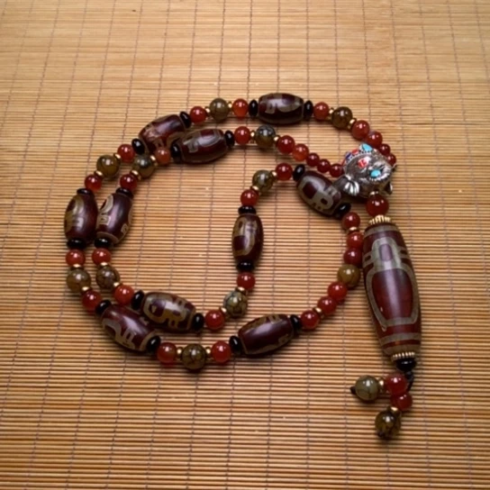 玛瑙/玉髓颈饰未镶嵌