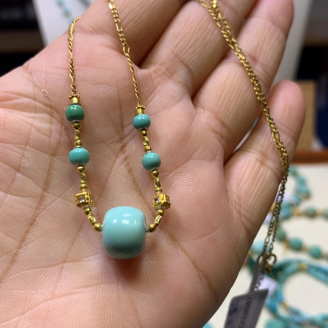 绿松石18K金镶嵌锁骨