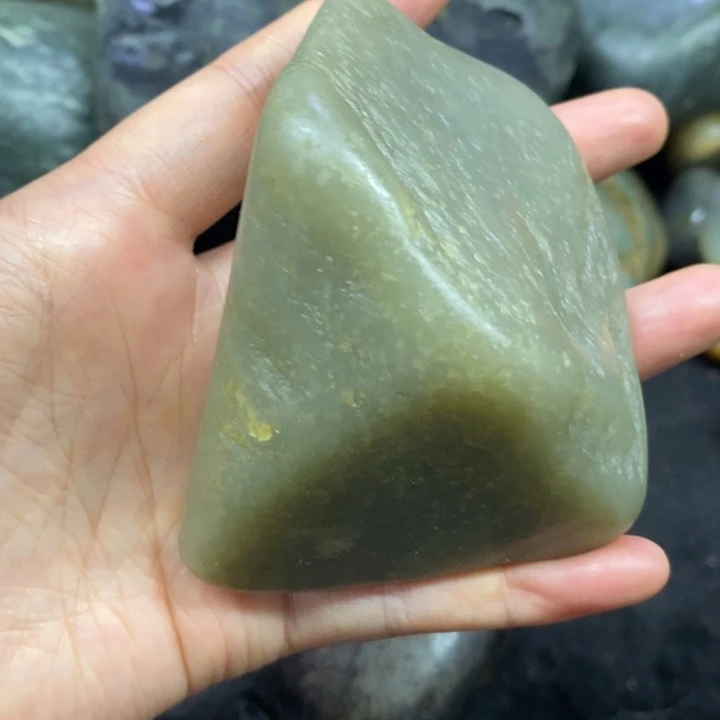未镶嵌和田玉（糖玉）挂件