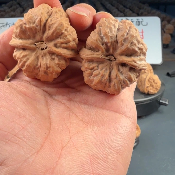 文***博吊坠文玩核桃蛤蟆洞等景点的