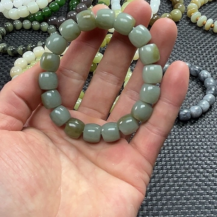 和田玉未镶嵌手链