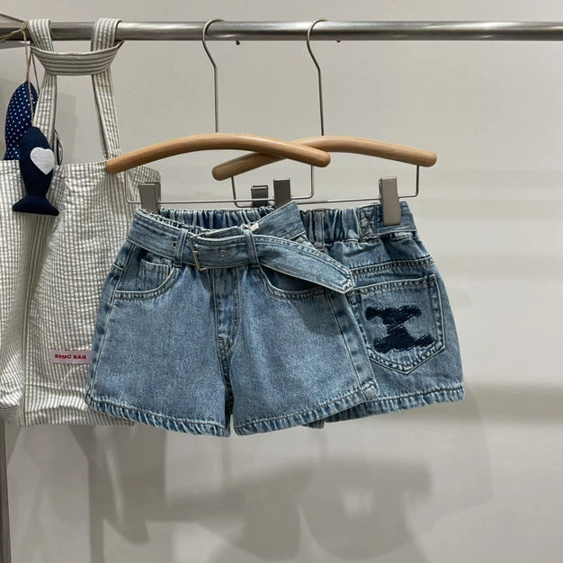 R4-2。010 女童韩版牛仔裤休闲短裤