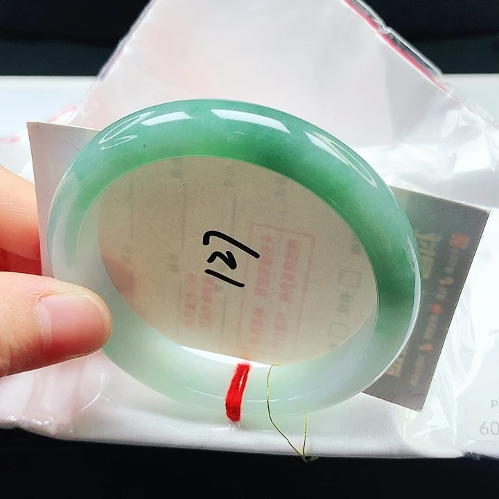 翡翠手镯未镶嵌60➕圈口