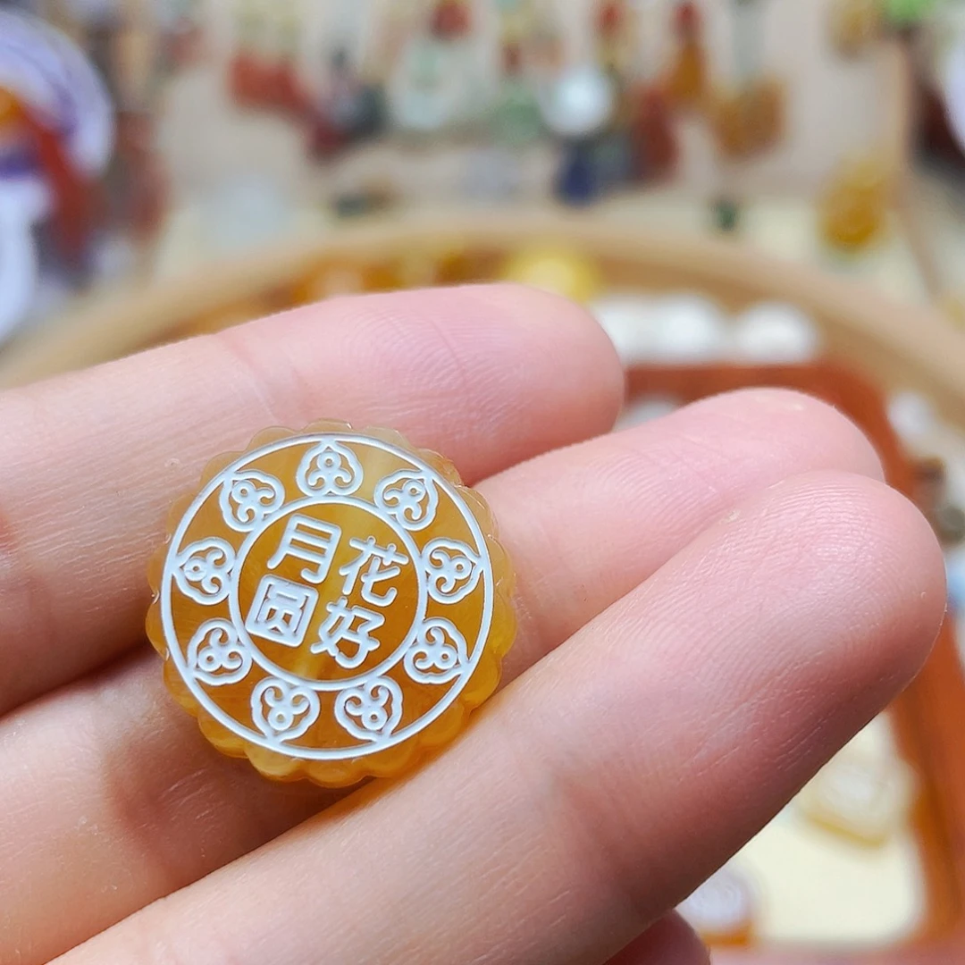 裸石琥珀未镶嵌订制