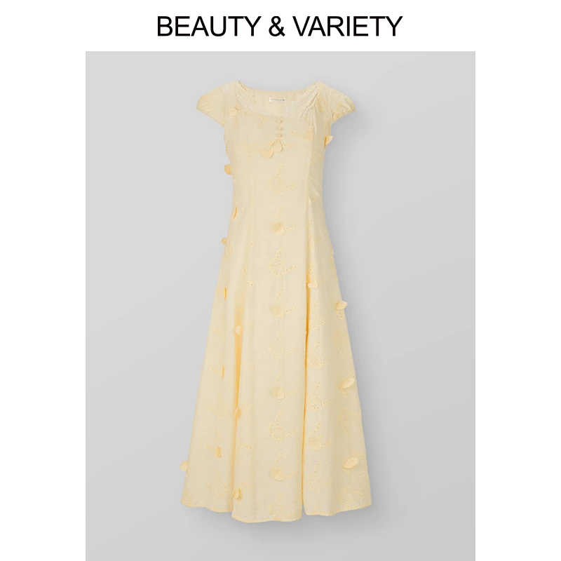 爱客法式V领连衣裙女2025夏季新款优雅气质刺绣A字裙YA25223L002
