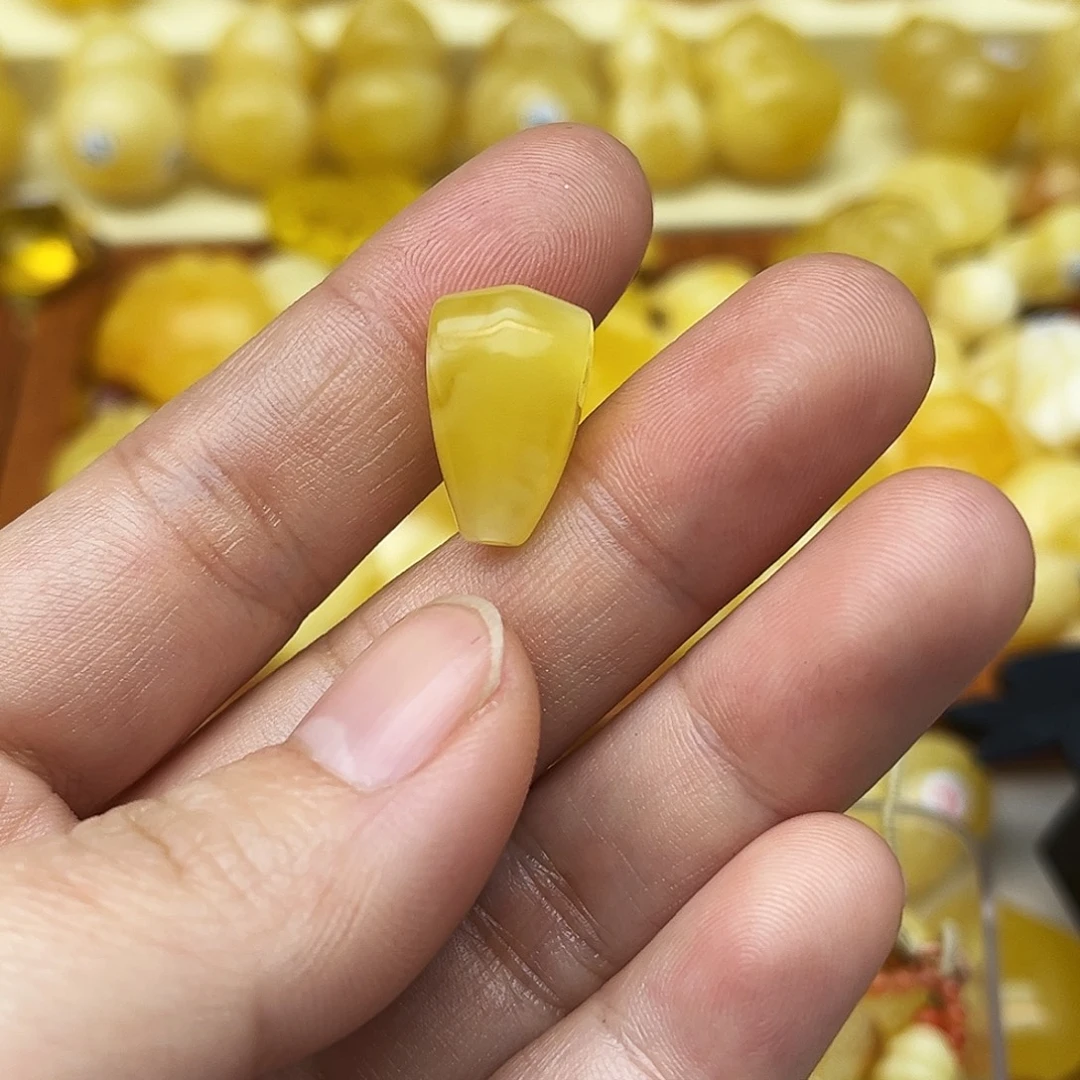 蜜蜡未镶嵌裸石天然