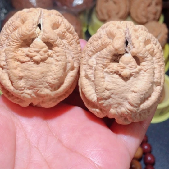 文玩核桃把件乾坤鬼脸核桃