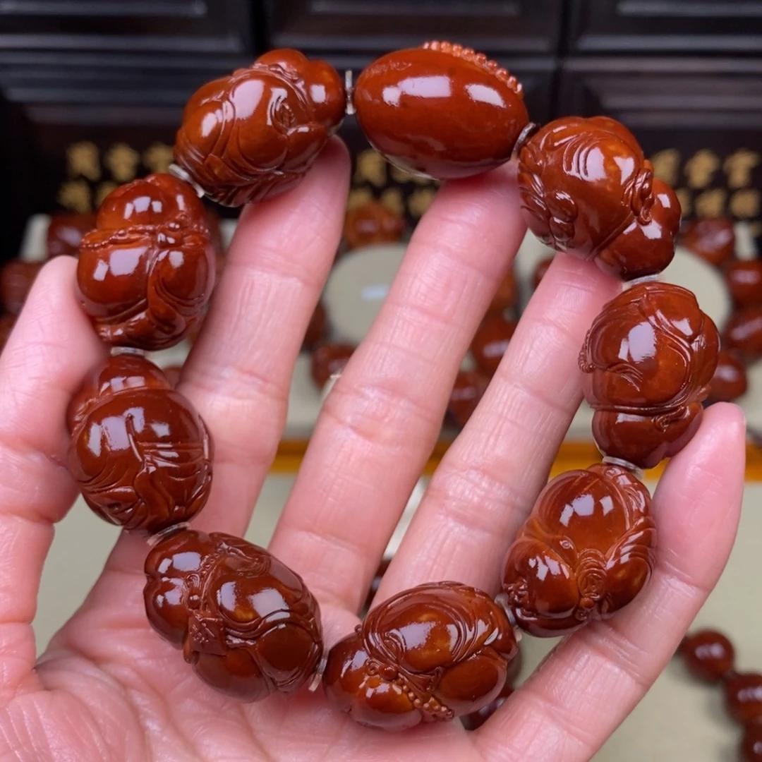 阿***董吊坠橄榄核海派弥勒