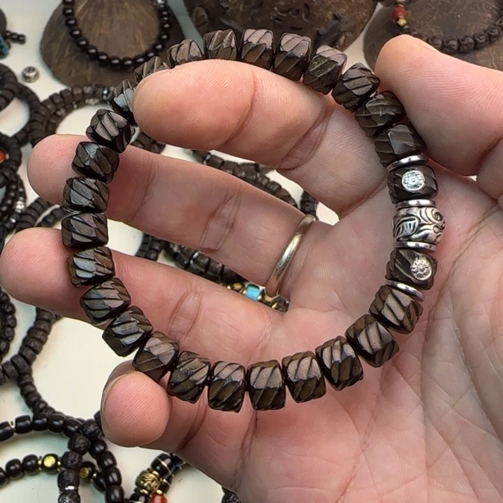 【闪购商品】椰蒂手串唧**瓦97龙鳞吞金兽