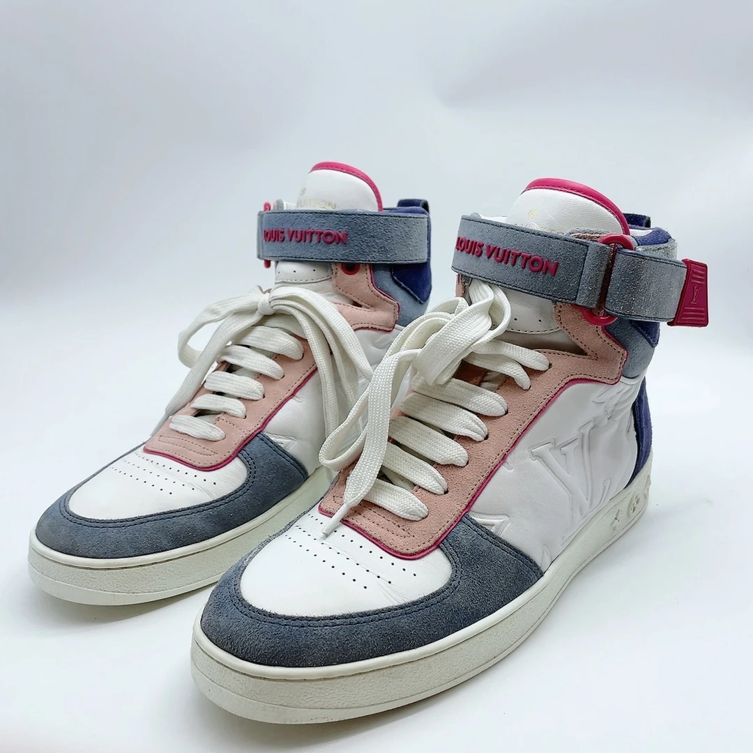 95新 LouisVuitton/路易威登 38码女士白浮雕拼接高帮板鞋my045