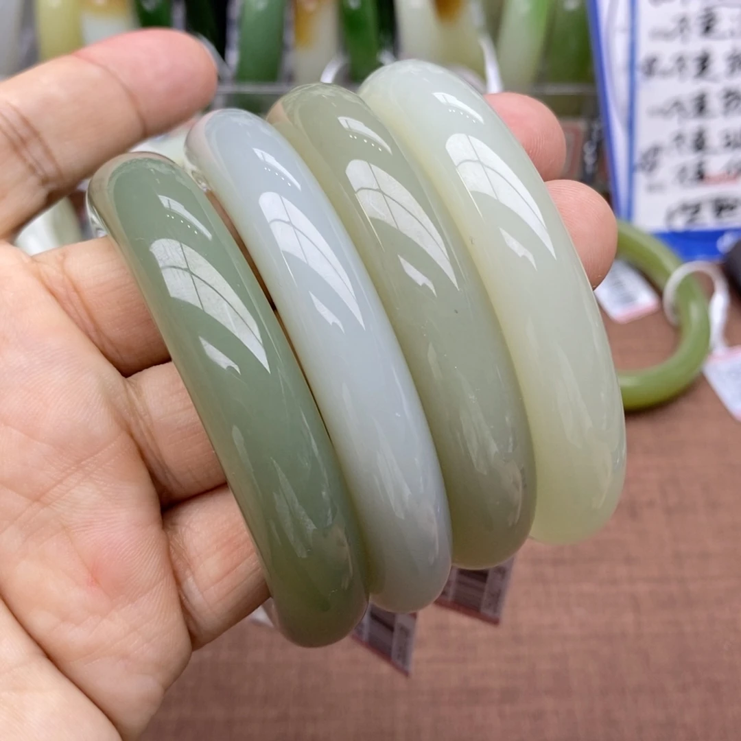 未镶嵌手镯和田玉多样性拍一发一