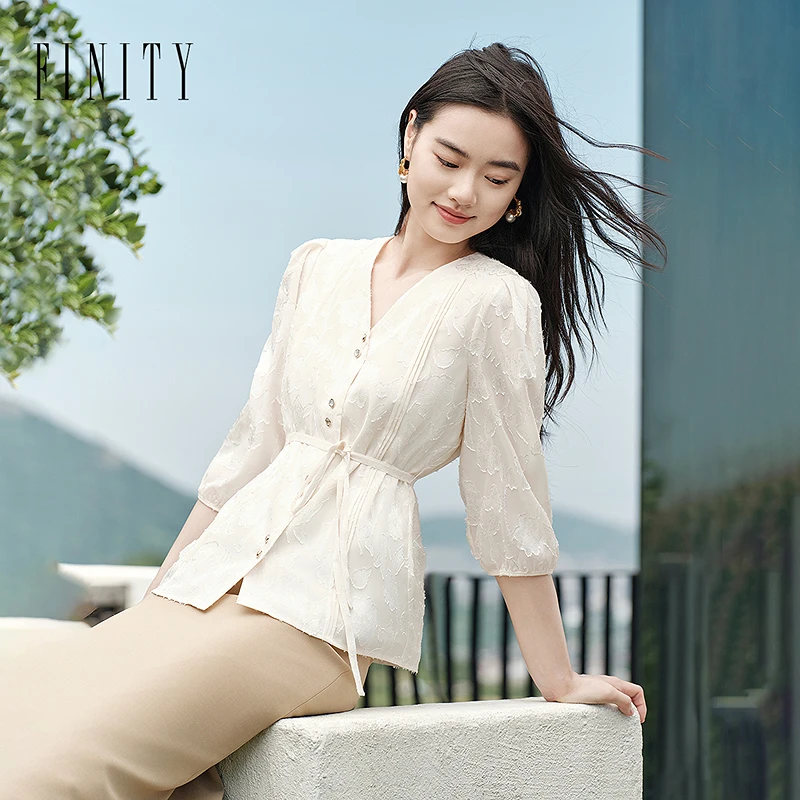 【粉丝专享】FINITY 新品衬衫气质时尚收腰绣花休闲 F21X6B12C4