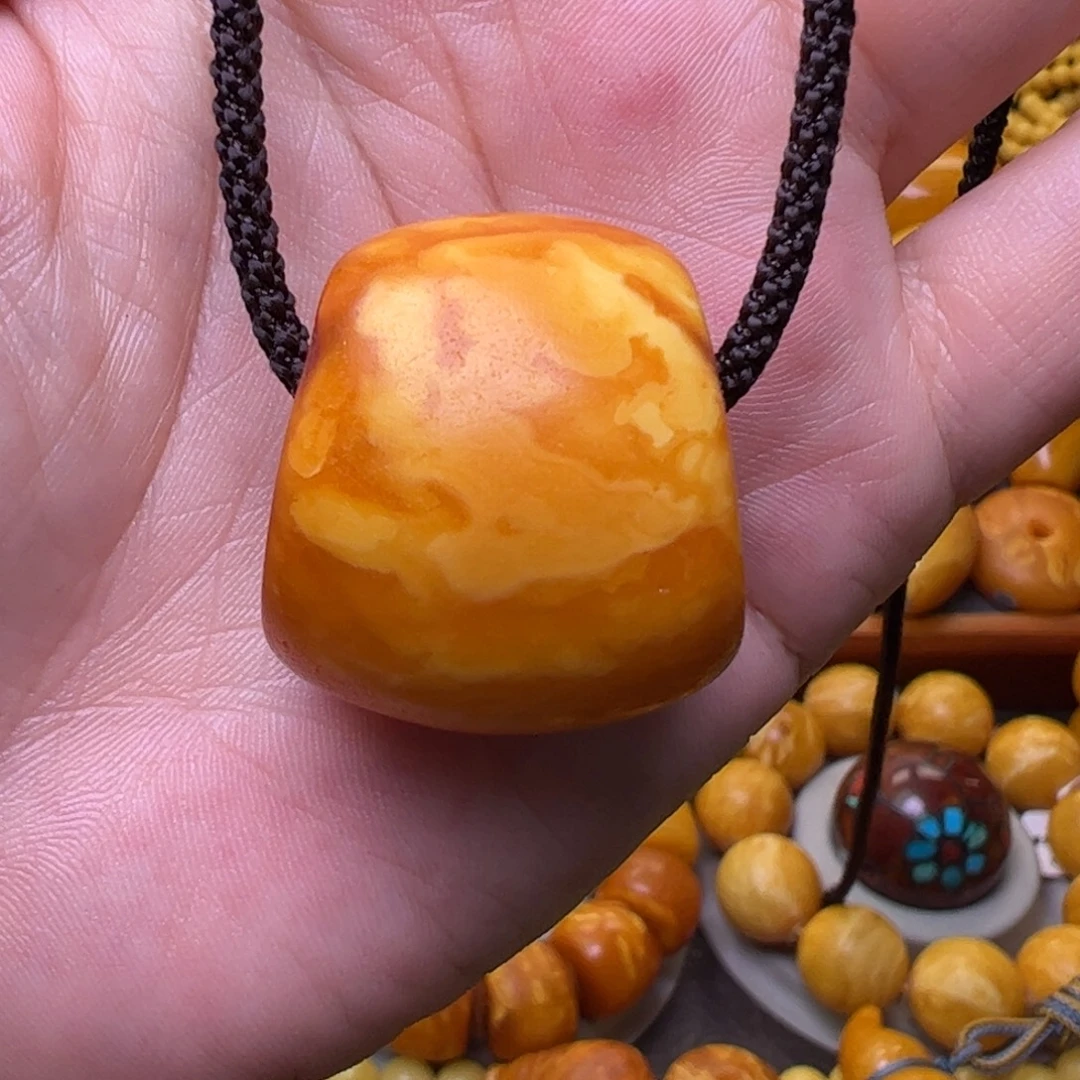 蜜蜡未镶嵌珠宝奇石30加