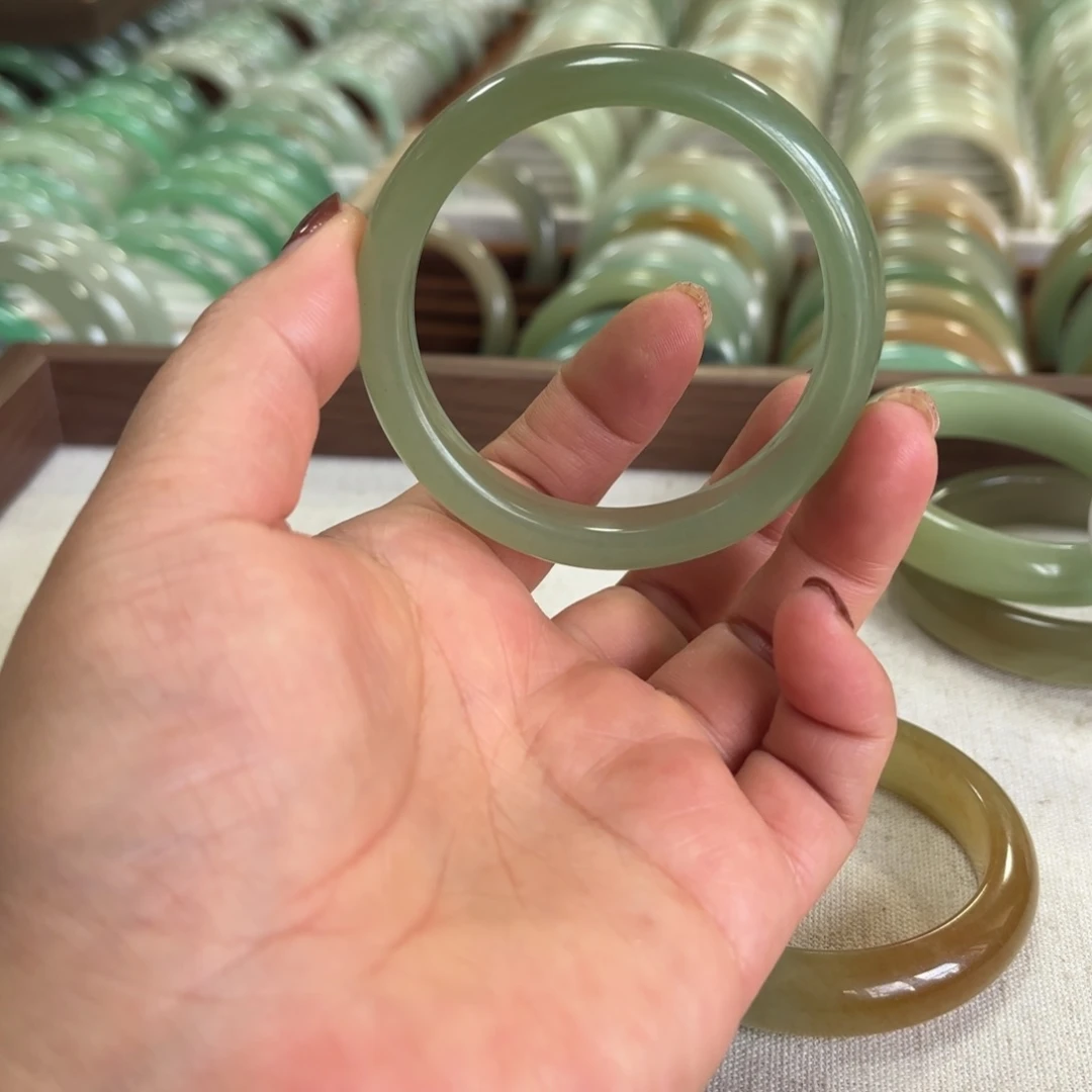 未镶嵌手镯东陵石西****瓜