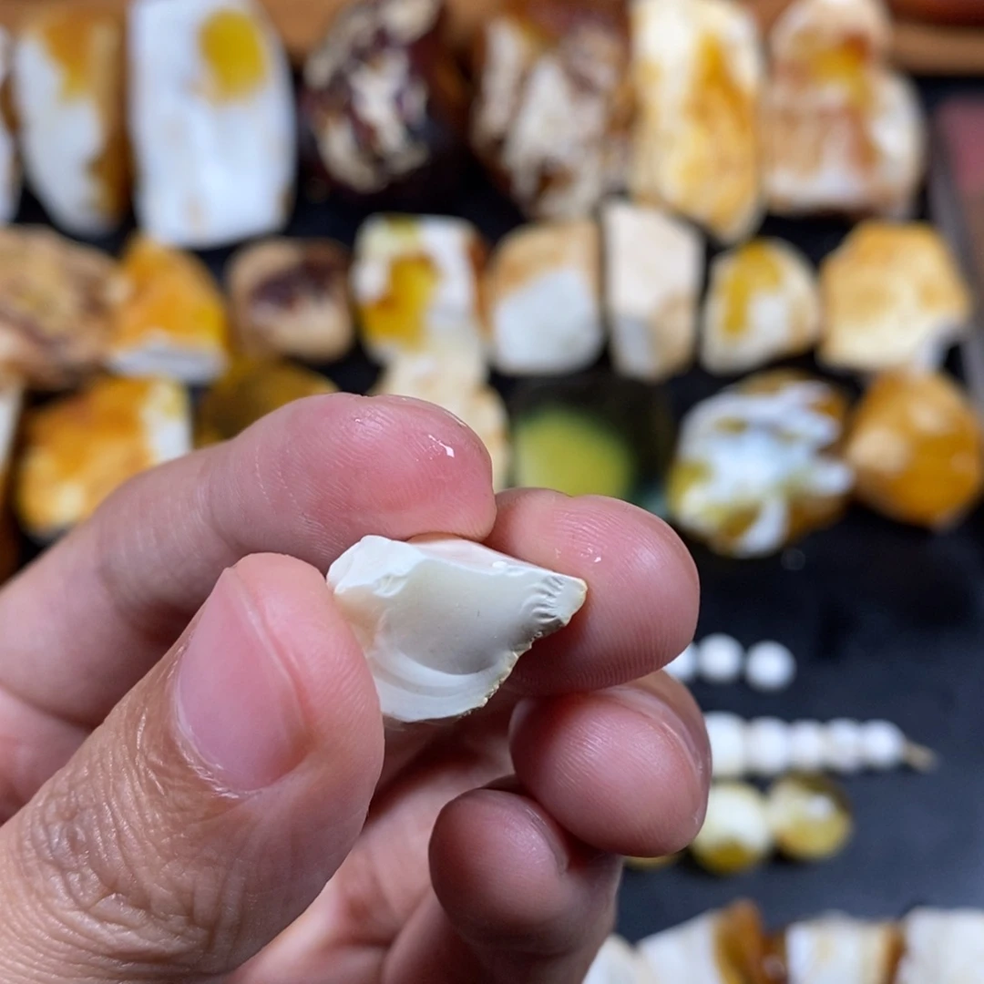 定制琥珀未镶嵌小*琥珀蜜蜡原石定制