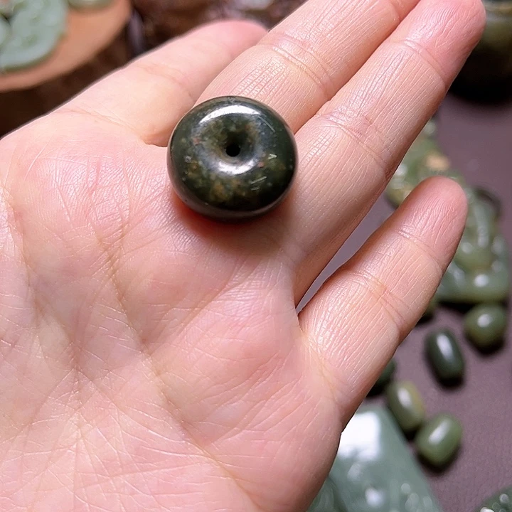 岫岩河磨玉（透闪石质玉）手绳未镶嵌