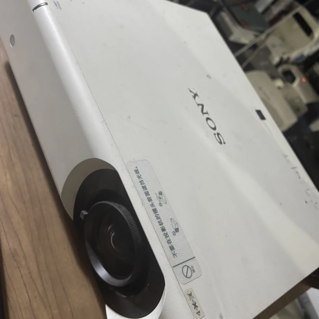 二手 Sony 工程配件投影仪 运费自理