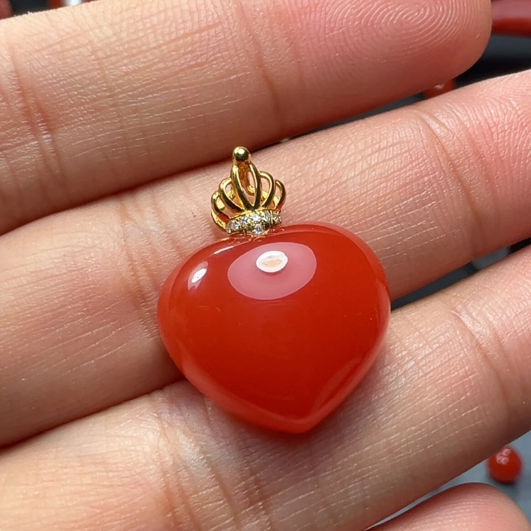 南红玛瑙吊坠18K金镶嵌
