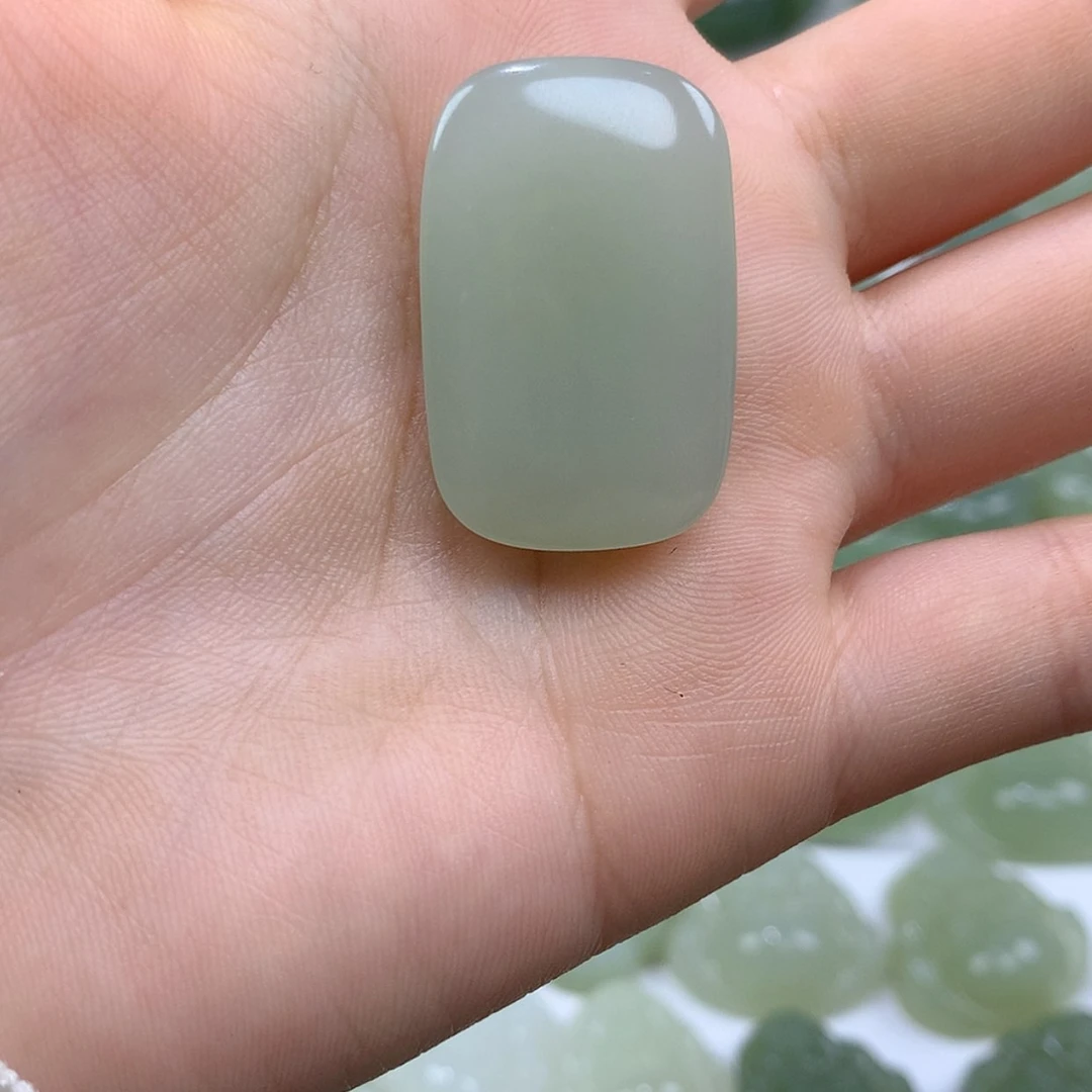 【闪购商品】颈饰未镶嵌和田玉