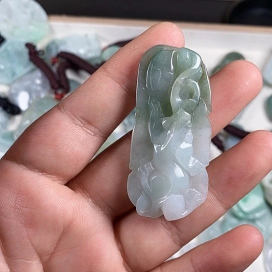 翡翠未镶嵌颈饰天然翡翠