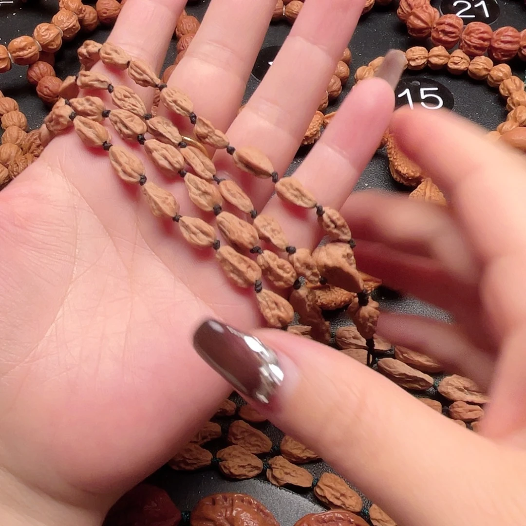 散***抱文玩核桃吊坠小蛤蟆