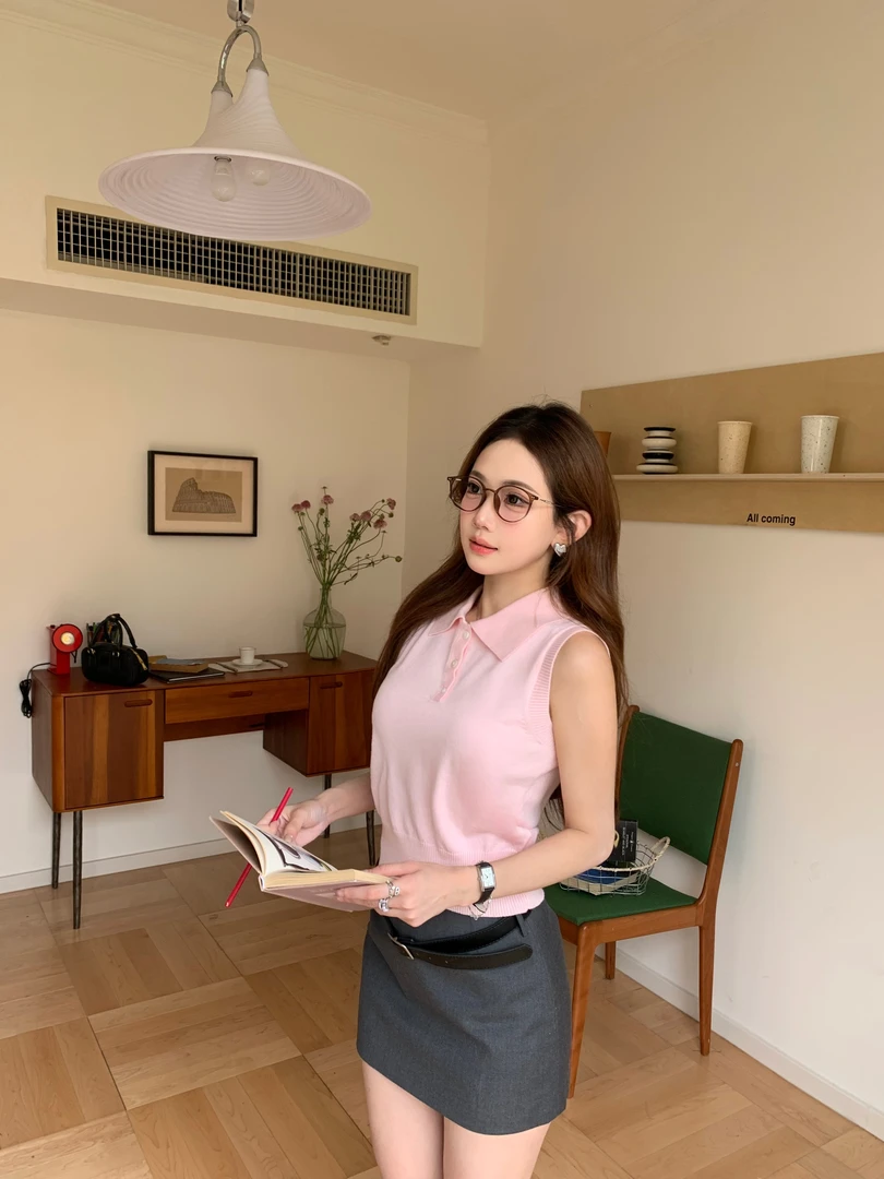 两只水仙 miu系学院 显瘦打底纯色修身针织高领气质百搭无袖套装