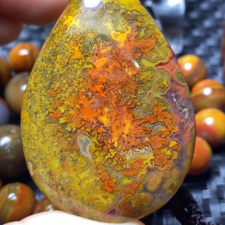 玛瑙/玉髓颈饰未镶嵌君*男