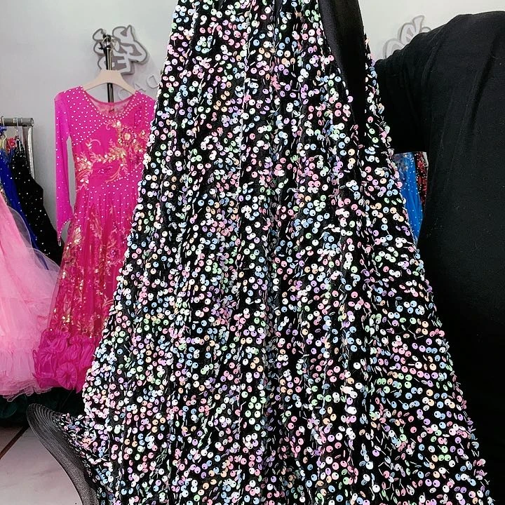 交谊舞的舞蹈动作和舞蹈