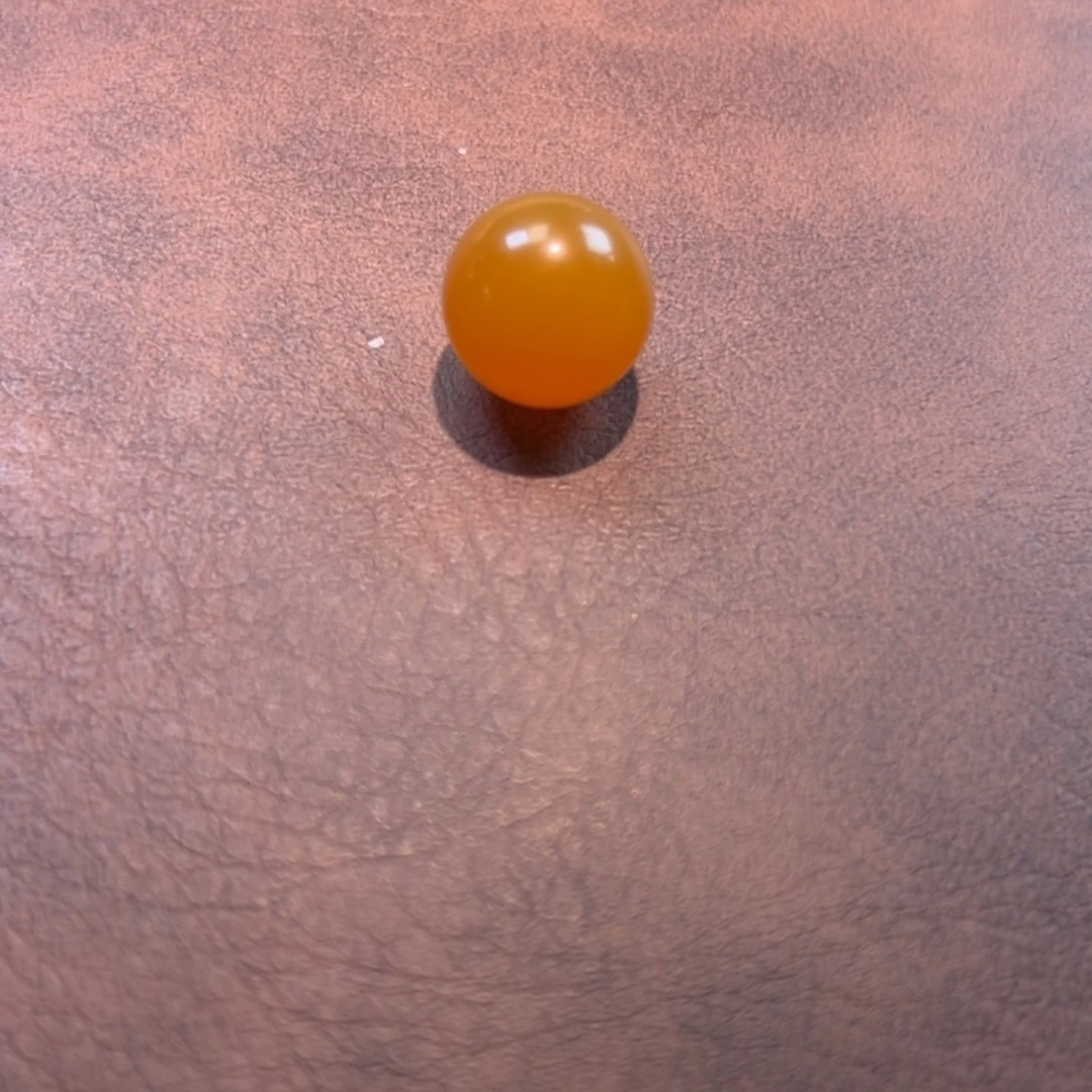 飘***石英质玉（缅黄）未镶嵌老型单珠