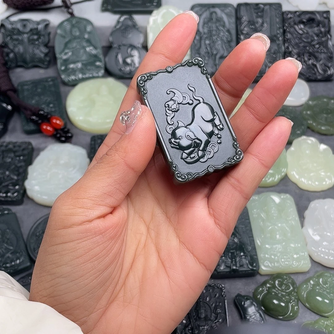 和田玉未镶嵌颈饰