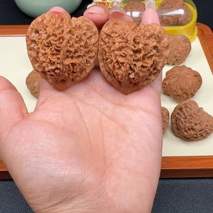 文玩核桃把件满天星42精对
