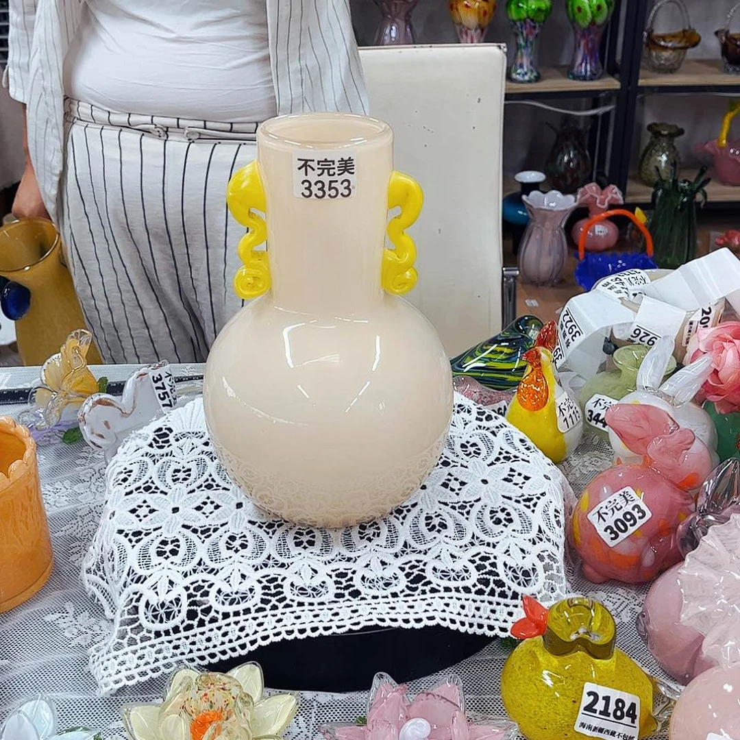 3353 家悦琉璃工艺品不完美