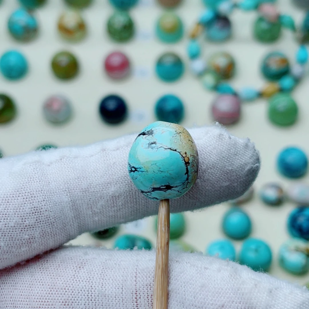 未镶嵌绿松石珠宝奇石