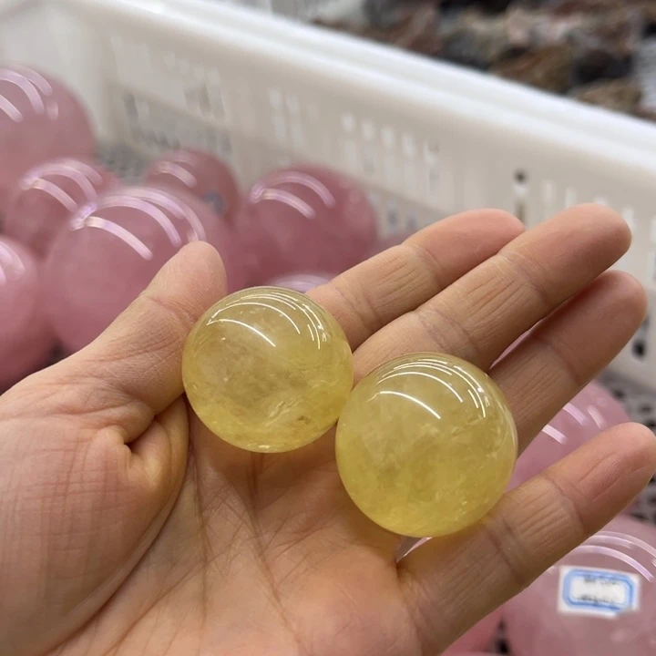 水晶未镶嵌珠宝半成品冰黄球