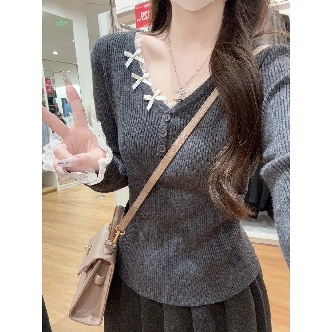 法式蝴蝶结设计V领针织衫上衣女长袖显瘦气质内搭蕾丝拼接打底衫